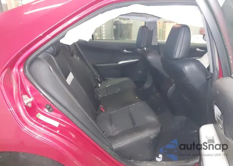 2013 Toyota Camry Se z USA, uszkodzony, nr VIN 4T1BF1FK9DU645035